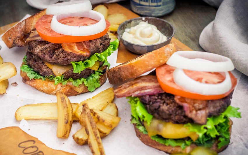 hamburger et frites