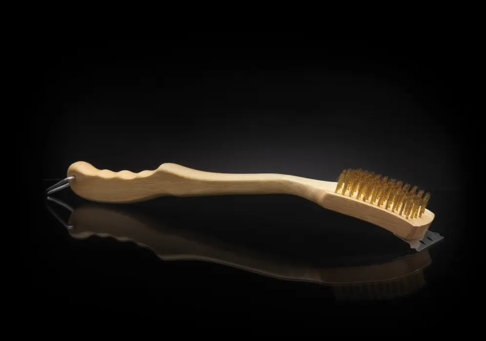 62028-Web-Gallery-02-62028-grill-brush-reflect-Napoleon-grills.webp